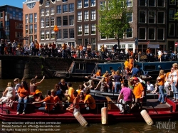 Viennaslide-05913016 Koninginnedag (deutsch Königinnentag) ist Nationalfeiertag in den Niederlanden, der jährlich am 30. April gefeiert wird. An diesem Tag feiern die Niederländer den Geburtstag ihrer Königin.