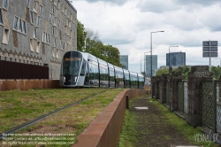 Viennaslide-05999192 Die Stater Tram (dt.: Städtische Straßenbahn) ist die Straßenbahn der luxemburgischen Hauptstadt Luxemburg, die am 10. Dezember 2017 eröffnet wurde. Die Straßenbahnlinie setzt Fahrzeuge des spanischen Unternehmens CAF (Construcciones y auxiliar de ferrocarriles), Urbos 3, ein.
