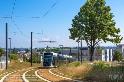 Viennaslide-05215918 Die Straßenbahn Caen (frz. Tramway de Caen) ist das Straßenbahnsystem der französischen Stadt Caen. Die Inbetriebnahme der ersten Linien erfolgte am 27. Juli 2019. Alle Linien nutzen in der Innenstadt von Caen einen gemeinsamen Streckenabschnitt.