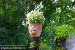 Viennaslide-05221302 Nantes, Jardin des Plantes, Claude Ponti, Blumentopf