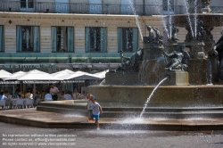 Viennaslide-05221403 Le Voyage à Nantes, Michel Blazy, Sortie de Fontaine (Ausbruch des Brunnens)