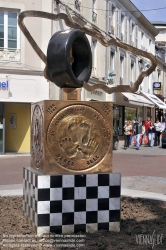 Viennaslide-05223114 France, Le Mans, Denkmal Derek Bell (24-Stunden-Rennen) - France, Le Mans, Derek Bell Monument (24 Hours Race)