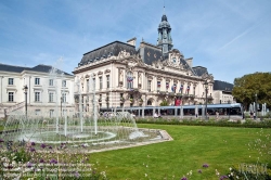 Viennaslide-05224913 Tours, Rathaus und moderne Straßenbahn - Tours, Town Hall and modern Tramway