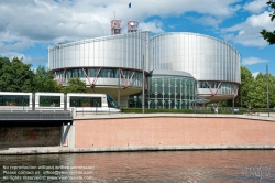Viennaslide-05241591 Der Europäische Gerichtshof für Menschenrechte  ist ein auf Grundlage der Europäischen Menschenrechtskonvention (EMRK) eingerichteter Gerichtshof mit Sitz im französischen Straßburg. Architekt Sir Richard Rogers 1994