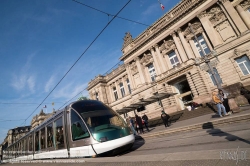 Viennaslide-05241812 Strasbourg, moderne Straßenbahn, Station Republique, Théâtre national de Strasbourg im Hintergrund - Strasbourg, modern Tramway, Republique Station, Théâtre national de Strasbourg