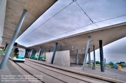 Viennaslide-05241833h Strasbourg, moderne Straßenbahn, Endstation Hoenheim Gare, Architektur von Zaha Hadid - Strasbourg, modern Tramway, Hoenheim Gare Station Building by Zaha Hadid