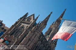 Viennaslide-05244012 Die protestantische Stephanskirche (Temple Saint-Étienne) ist die reformierte Hauptkirche der Stadt Mülhausen im Elsass. Aufgrund ihrer zentralen Lage am Mülhausener Hauptplatz Place de la Réunion und ihres 97 Meter hohen Glockenturms (der höchste Kirchturm des Départements Haut-Rhin) wird sie gelegentlich als „Dom von Mülhausen“ (Cathédrale de Mulhouse) bezeichnet. Die Kirche ist ein Werk des Stadtarchitekten Jean-Baptiste Schacre, dem Mülhausen auch die große katholische Stephanskirche (Église Saint-Étienne) verdankt.