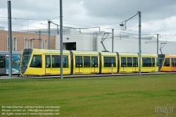 Viennaslide-05252832 Reims, moderne Straßenbahn, Design in Anlehnung an ein Champagnerglas - Reims, modern Tramway, Champagne Glass Design