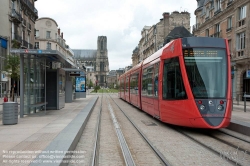 Viennaslide-05252864 Reims, moderne Straßenbahn, Design in Anlehnung an ein Champagnerglas - Reims, modern Tramway, Champagne Glass Design