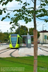 Viennaslide-05252920h Reims, moderne Straßenbahn, Design in Anlehnung an ein Champagnerglas - Reims, modern Tramway, Champagne Glass Design