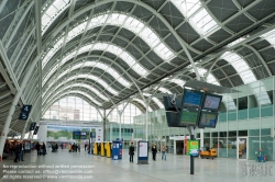 Viennaslide-05263125 Orleans, Bahnhof, neue Passagierhalle entworfen von den Architekten AREP (Integrierte Forschungsabteilung der SNCF), Jean-Marie Duthilleul und François Bonnefille - Orleans, Train Station by  AREP, Jean-Marie Duthilleul und François Bonnefille