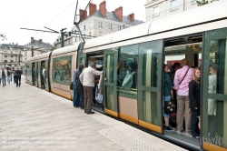 Viennaslide-05263718 Orleans, Tramway, 2012-07-10 °A+B de Gaulle 57 Passagiere