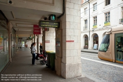 Viennaslide-05263976 Orleans, Tramway, 2012-07-10 °A Royale-Chatelet 55 (2)