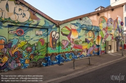 Viennaslide-05270114 Das 1. Arrondissement liegt am Hang des Croix-Rousse und auf der nördlichen Seite der Halbinsel, die durch den Zusammenfluss von Saône und Rhône gebildet wird. Die vielen Lokale machen es zum Ausgehviertel der Stadt.