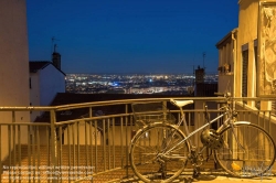 Viennaslide-05270124 Das 1. Arrondissement liegt am Hang des Croix-Rousse und auf der nördlichen Seite der Halbinsel, die durch den Zusammenfluss von Saône und Rhône gebildet wird. Die vielen Lokale machen es zum Ausgehviertel der Stadt.