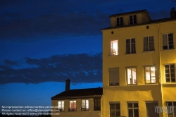 Viennaslide-05270126 Das 1. Arrondissement liegt am Hang des Croix-Rousse und auf der nördlichen Seite der Halbinsel, die durch den Zusammenfluss von Saône und Rhône gebildet wird. Die vielen Lokale machen es zum Ausgehviertel der Stadt.