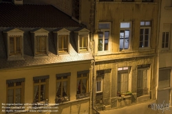 Viennaslide-05270131 Das 1. Arrondissement liegt am Hang des Croix-Rousse und auf der nördlichen Seite der Halbinsel, die durch den Zusammenfluss von Saône und Rhône gebildet wird. Die vielen Lokale machen es zum Ausgehviertel der Stadt.