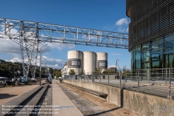 Viennaslide-05273254 La Sucrière ist ein Gebäude in Lyon am Ufer der Saône im Stadtteil Confluence. Es wurde in den 1930er Jahren an den Docks von Lyon-Confluence erbaut und ist heute eines der wenigen noch erhaltenen historischen Gebäude in diesem Viertel. Heute Veranstaltungsort für Kultur und Empfänge.