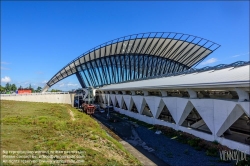 Viennaslide-05273973 Lyon, Flughafen Saint-Exupery, Flughafenbahnhof Satolas von Architekt Santiago Calatrava, Rhone Alpes, Frankreich // Lyon, Airport Lyon Saint-Exupery, Airport TGV Station Satolas by Architect Santiago Calatrava, Rhone Alpes, Frankreich