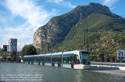 Viennaslide-05276218 Grenoble, Tramway, Place Nelson Mandela