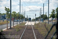 Viennaslide-05293061 Montpellier, moderne Tramway Linie 3, Fahrzeugdesign von Christian Lacroix - Montpellier, modern Tramway Line 3, Design by Christian Lacroix, Perols Centre