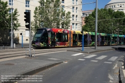 Viennaslide-05293084 Montpellier, moderne Tramway Linie 3, Fahrzeugdesign von Christian Lacroix - Montpellier, modern Tramway Line 3, Design by Christian Lacroix, Moulares