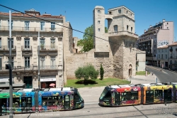 Viennaslide-05293123 Montpellier, moderne Tramway Linie 3, Fahrzeugdesign von Christian Lacroix - Montpellier, modern Tramway Line 3, Design by Christian Lacroix, Observatoire