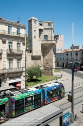 Viennaslide-05293129 Montpellier, moderne Tramway Linie 3, Fahrzeugdesign von Christian Lacroix - Montpellier, modern Tramway Line 3, Design by Christian Lacroix, Observatoire