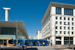 Viennaslide-05294050 Montpellier, moderne Tramway Linie 4, Fahrzeugdesign von Christian Lacroix - Montpellier, modern Tramway Line 4, Design by Christian Lacroix, Place de l'Europe