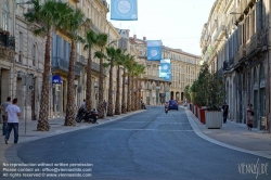 Viennaslide-05294115 Montpellier, moderne Tramway Linie 4, Fahrzeugdesign von Christian Lacroix - Montpellier, modern Tramway Line 4, Design by Christian Lacroix, Jeu de Paume