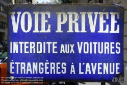 Viennaslide-05300120 Paris, Emailschild Privatstraße, Voie Privee, Interdit aux voitures etrangeres a l'Avenue