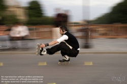 Viennaslide-05300127 Paris, Skater