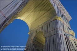 Viennaslide-05301527 Paris, L'Arc de Triomphe, Wrapped - EDITORIAL ONLY