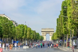 Viennaslide-05302202 Paris, Champs-Elysées, jeden ersten Sonntag des Monats ist die Straße für den Autoverkehr gesperrt