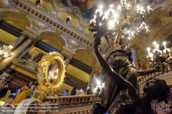 Viennaslide-05302367 Die Opéra Garnier, auch Palais Garnier genannt, ist eines der zwei Pariser Opernhäuser, die der staatlichen Institution Opéra National de Paris unterstehen. Sie wurde 1875 eröffnet und steht am rechten Seineufer im 9. Arrondissement. Ihren Namen verdankt sie ihrem Erbauer Charles Garnier.