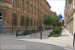 Viennaslide-05322029 Paris, begrünte und verkehrsberuhigte Schulstraße rue Beaudelaire  // Paris, car-free School Street rue Beaudelaire