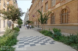 Viennaslide-05322034 Paris, begrünte und verkehrsberuhigte Schulstraße rue Beaudelaire  // Paris, car-free School Street rue Beaudelaire