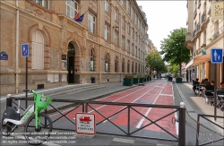 Viennaslide-05322037 Paris, begrünte und verkehrsberuhigte Schulstraße rue Beaudelaire  // Paris, car-free School Street rue Beaudelaire