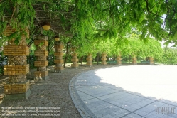 Viennaslide-05325011 Der Parc Georges Brassens ist ein 8,7 ha großer Park auf dem Gelände des ehemaligen Gestüts Vaugirard im 15. Arrondissement der französischen Hauptstadt Paris. Vom Gestüt und dem angrenzenden Schlachthof blieben bei der Gestaltung einige Elemente erhalten.