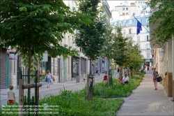 Viennaslide-05328867 Paris, begrünte und verkehrsberuhigte Schulstraße rue Ferdinand Flocon // Paris, car-free School Street rue Ferdinand Flocon