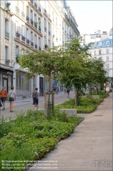 Viennaslide-05328868 Paris, begrünte und verkehrsberuhigte Schulstraße rue Ferdinand Flocon // Paris, car-free School Street rue Ferdinand Flocon