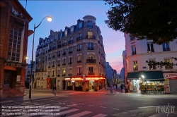 Viennaslide-05329909 Paris, Rue des Fetes, Abend // Paris, Rue des Fetes, Evening