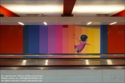 Viennaslide-05333123 Paris, RER, Kunst an den Wänden eines Korridors in der S-Bahn-Station Auber // Paris, Street Art on the Walls of a Corridor at RER Station Auber
