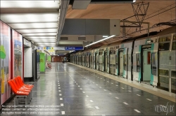 Viennaslide-05333528 Paris, RER E (Eole), Station La Defense, Architekt Jean-Marie Dutilleul // Paris, RER E (Eole), La Defense Station, Architect Jean-Marie Dutilleul