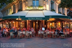 Viennaslide-05334211 Les Deux Magots ist ein berühmtes Pariser Café und Lokal im Bezirk St. Germain-des-Prés am Boulevard Saint-Germain.