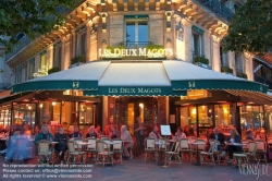 Viennaslide-05334212 Les Deux Magots ist ein berühmtes Pariser Café und Lokal im Bezirk St. Germain-des-Prés am Boulevard Saint-Germain.