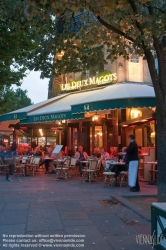 Viennaslide-05334213 Les Deux Magots ist ein berühmtes Pariser Café und Lokal im Bezirk St. Germain-des-Prés am Boulevard Saint-Germain.