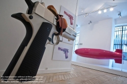 Viennaslide-05335953 Paris, Rabouan Moussion Galerie, Kata Lagrady, 'Masks and Guns'