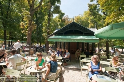 Viennaslide-05338129 Der Jardin du Luxembourg ist ein früher königlicher, heute staatlicher Schlosspark im Pariser Quartier Latin mit einer Fläche von 26 Hektar. Die Anlage gehört zum Palais du Luxembourg, in dem der Senat tagt, das Oberhaus des französischen Parlamentes.