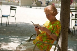 Viennaslide-05338134 Der Jardin du Luxembourg ist ein früher königlicher, heute staatlicher Schlosspark im Pariser Quartier Latin mit einer Fläche von 26 Hektar. Die Anlage gehört zum Palais du Luxembourg, in dem der Senat tagt, das Oberhaus des französischen Parlamentes.